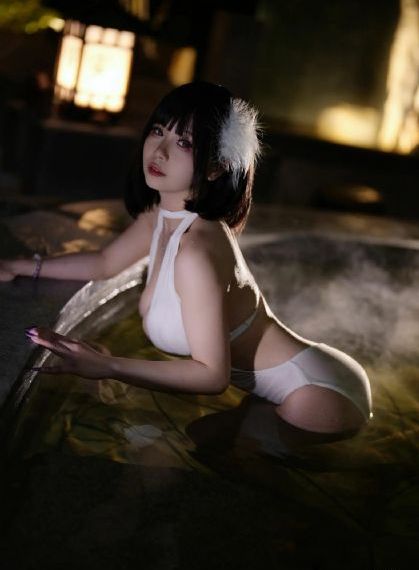 偷拍粉嫩25位美女厕所图片_BD版国语迅雷下载