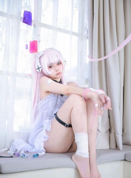 欧美连衣裙品牌_HD影视在线观看