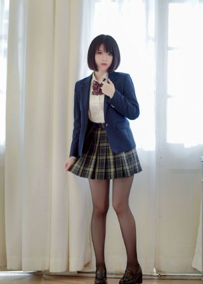 欧美吻戏脱戏吻胸激情_BD国语免费全集观看