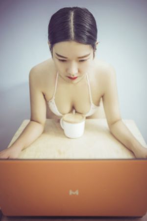 国产黄色视频xxxx_2019国语AV首页