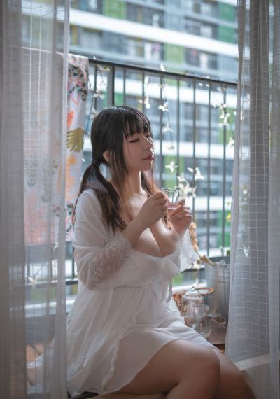 少妇人妻精品一区二区三区视频_超清免费观看